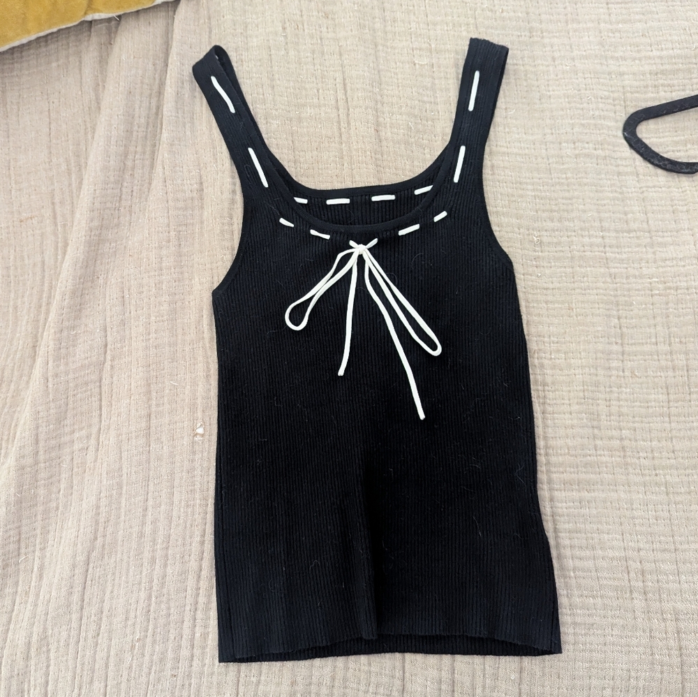 Amazon Black Tank Top with White Accents